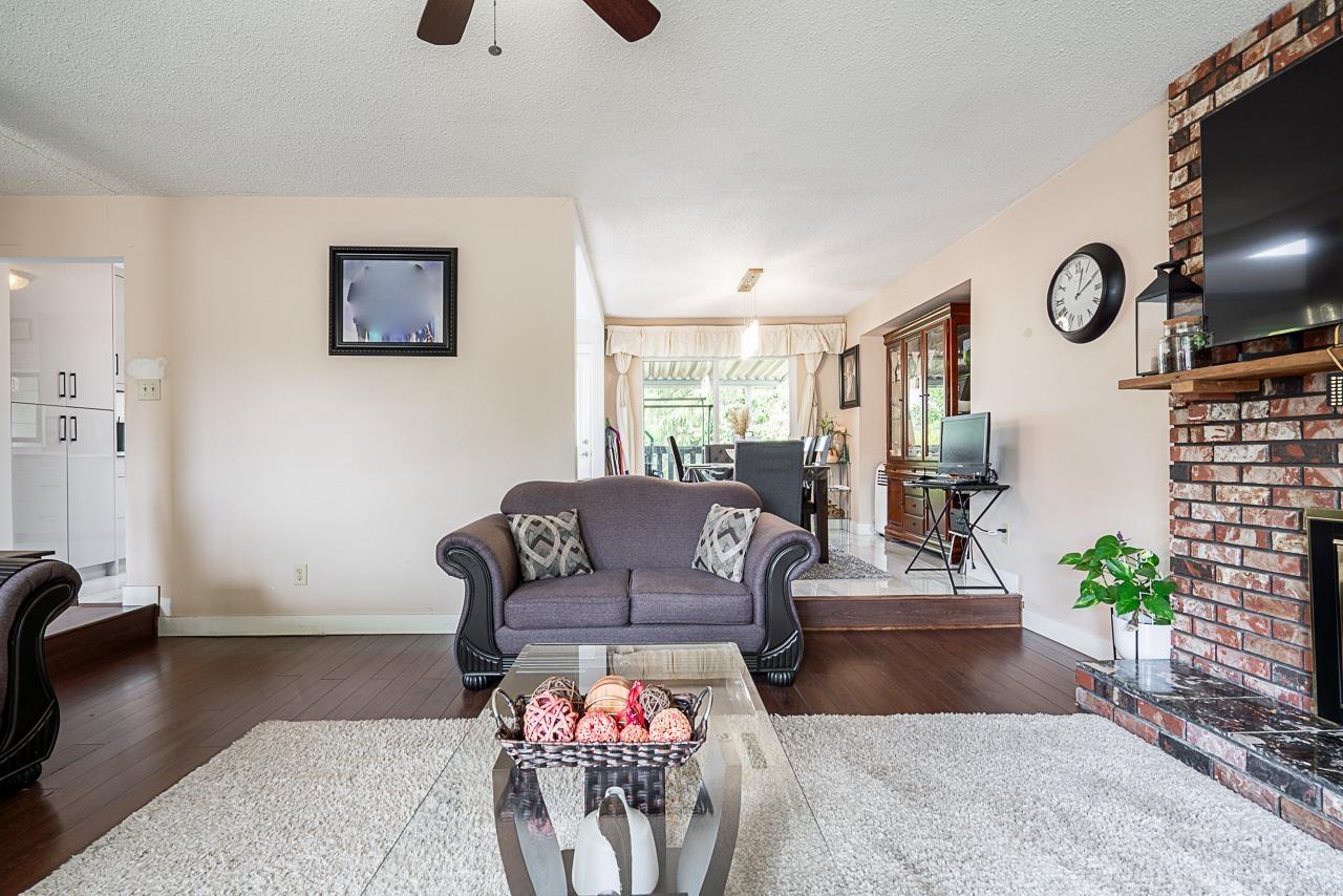 Property at 12991 65A AVENUE image 4