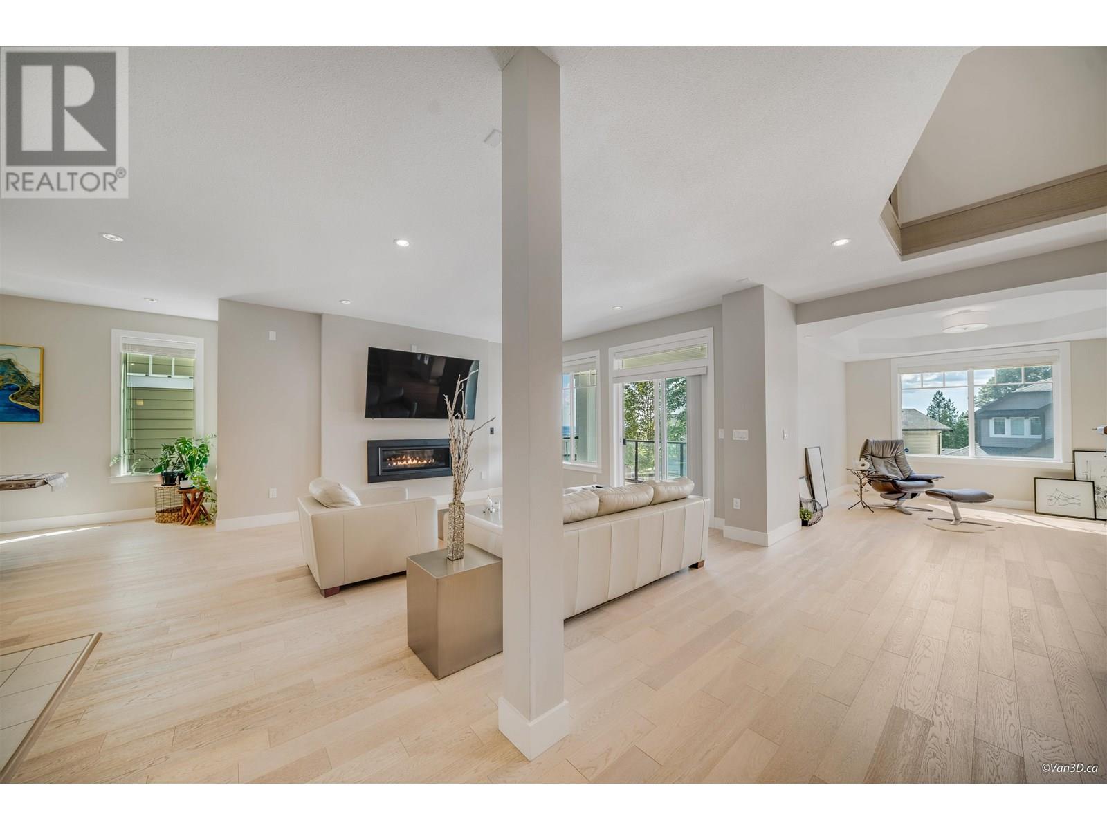 Property at 3485 CHANDLER STREET image 4