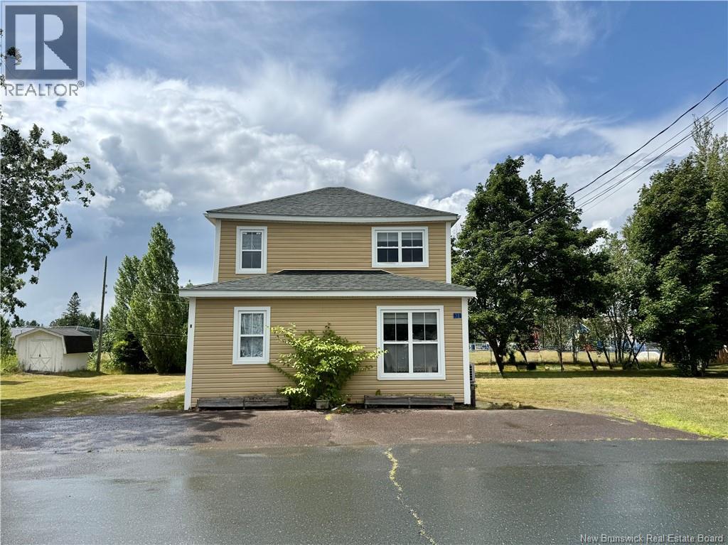 31 Bellevue Street, Saint-Louis-De-Kent, New Brunswick  E4X 1B3 - Photo 2 - NB123311