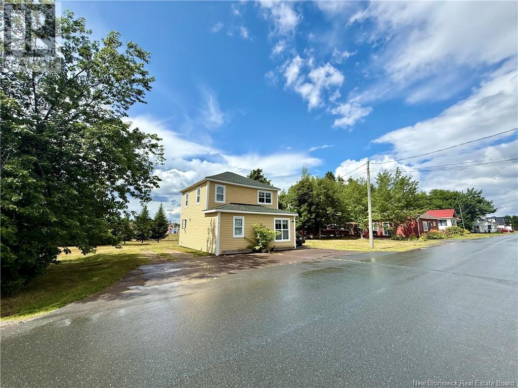 31 Bellevue Street, Saint-Louis-De-Kent, New Brunswick  E4X 1B3 - Photo 20 - NB123311