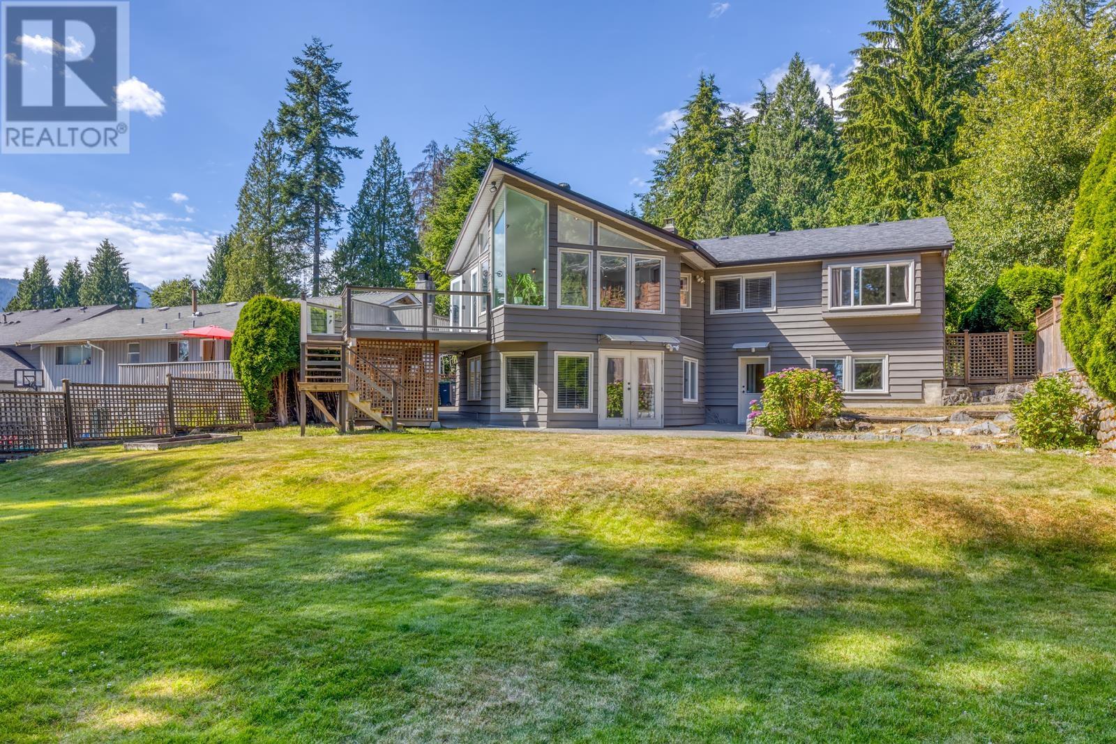 Property at 923 PROSPECT AVENUE image 1