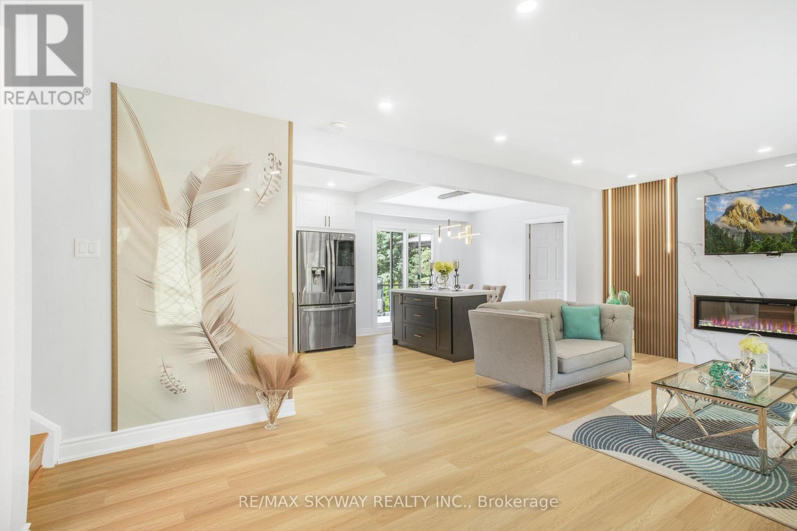 Property at 47 ERIN HEIGHTS DRIVE image 5