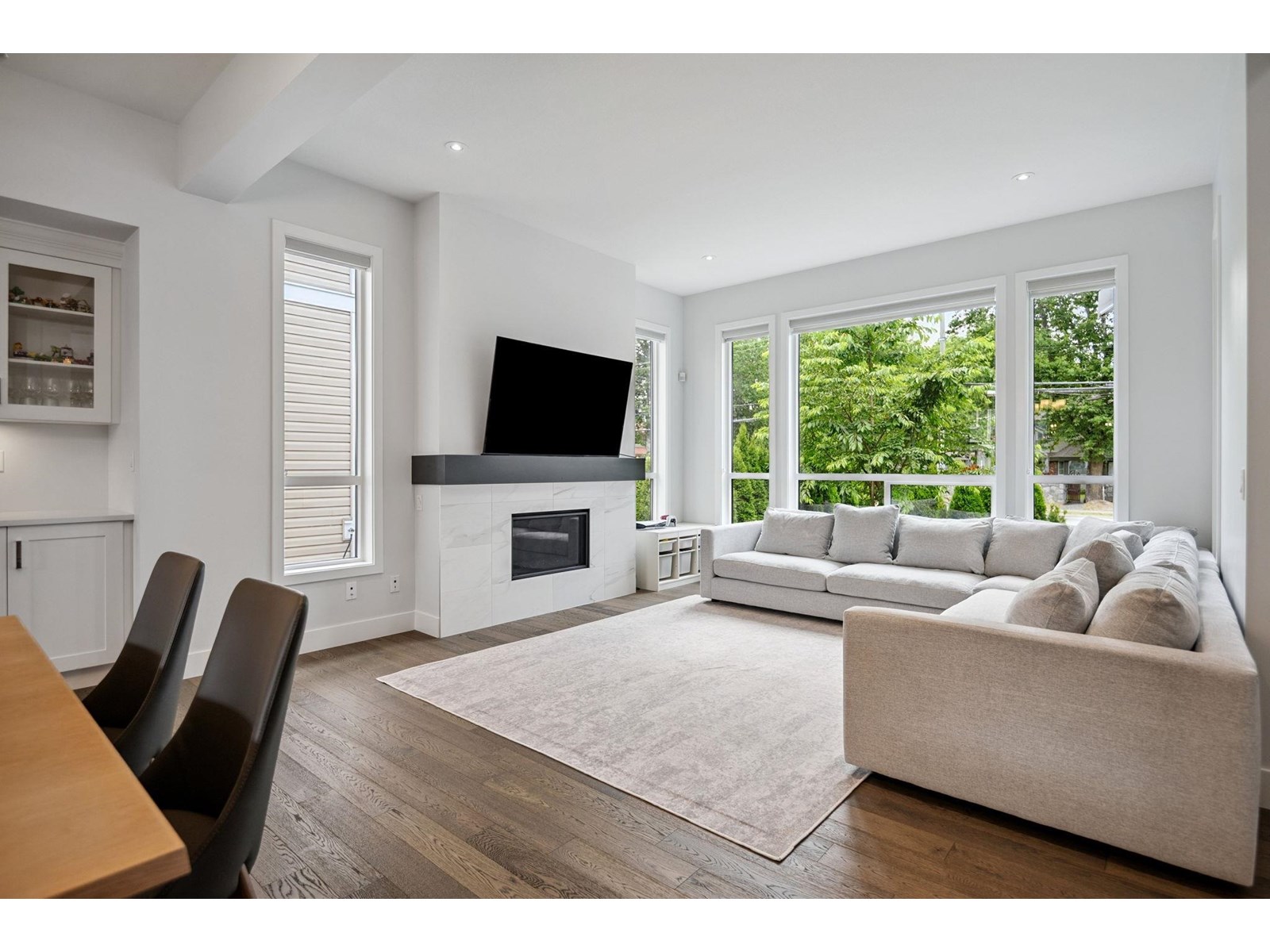 Property at 16628 104 AVENUE image 4