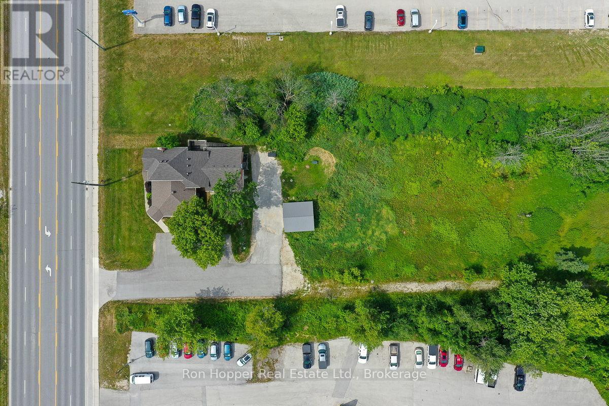 202421 Highway 21 N, Georgian Bluffs, Ontario  N4K 5N7 - Photo 38 - X12303135