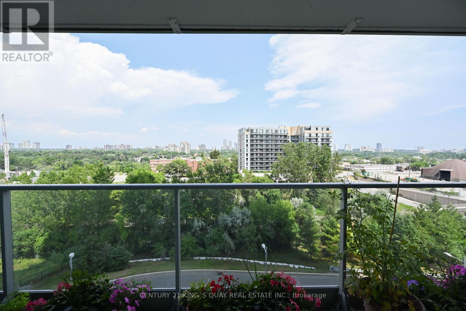 601 - 33 Singer Court, Toronto (Bayview Village), Ontario  M2K 0B4 - Photo 7 - C12301823