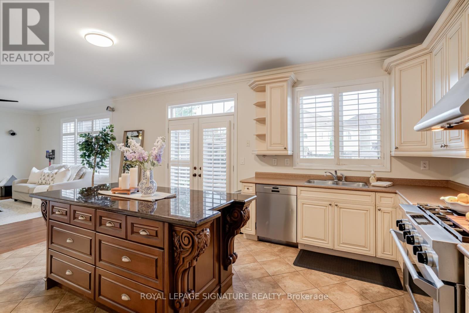 366 Cochrane Terrace, Milton, Ontario  L9T 8C1 - Photo 14 - W12302180