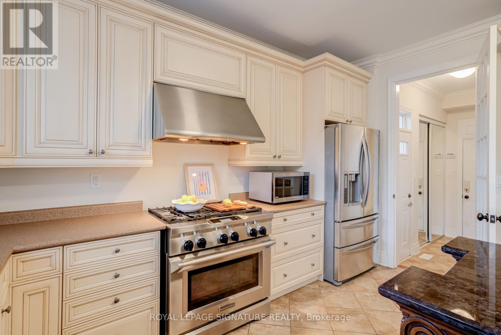 366 Cochrane Terrace, Milton, Ontario  L9T 8C1 - Photo 13 - W12302180