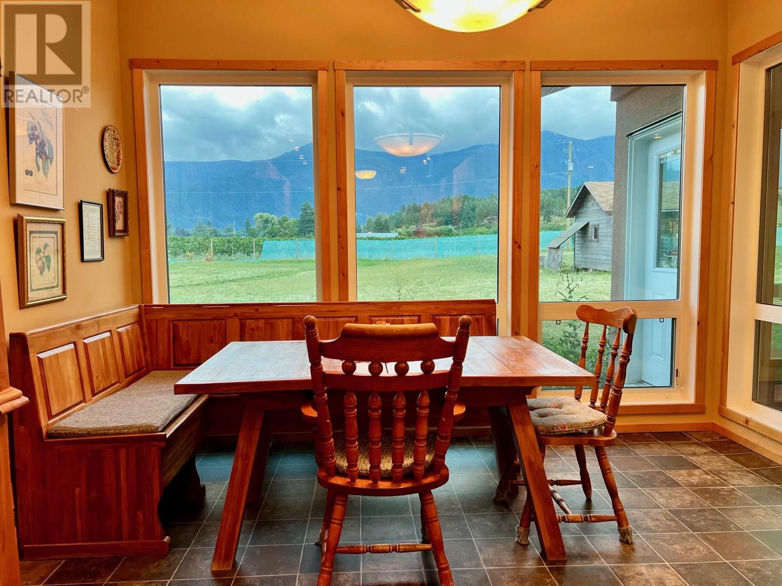 802 25th Avenue S, Creston, British Columbia  V0B 1G1 - Photo 10 - 10356955