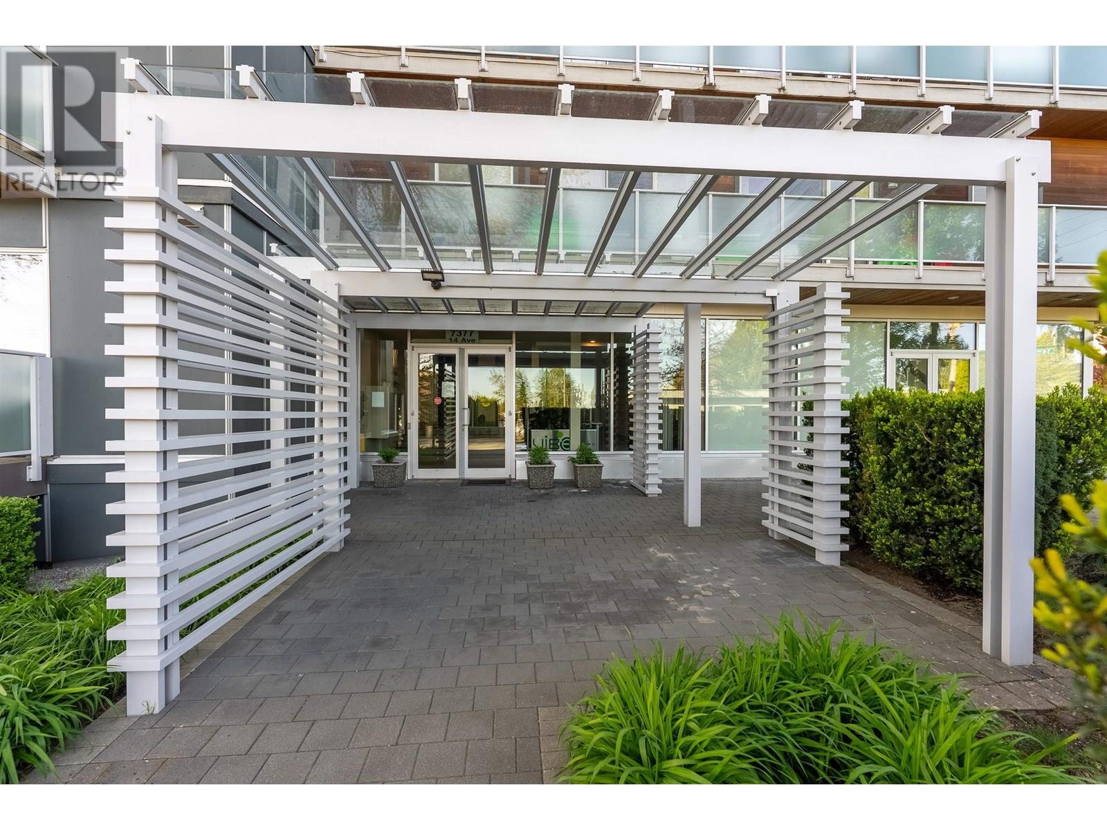 302 7377 14th Avenue, Burnaby, British Columbia  V3N 1Z7 - Photo 2 - R3030175