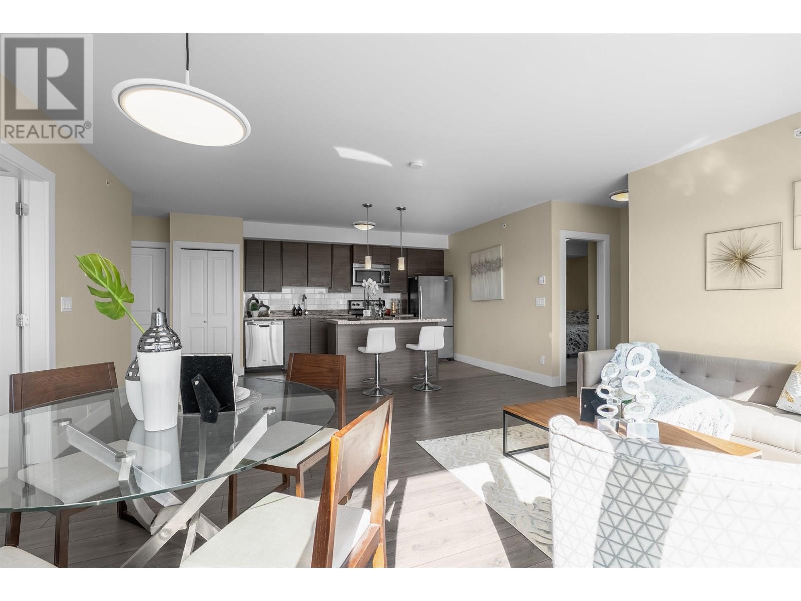 302 7377 14th Avenue, Burnaby, British Columbia  V3N 1Z7 - Photo 6 - R3030175