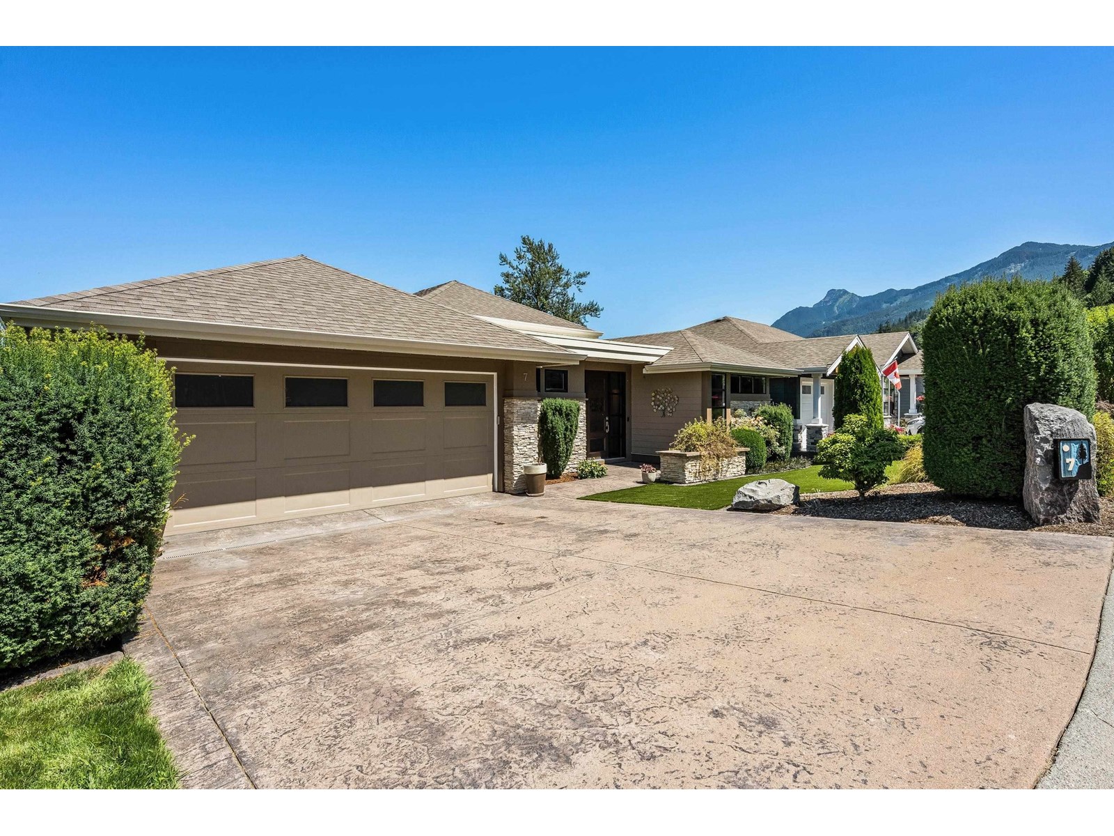 7 50778 Ledgestone Place, Eastern Hillsides, Chilliwack, British Columbia  V2P 0E7 - Photo 6 - R3028108