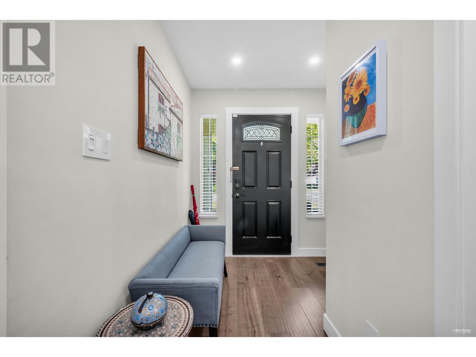 Property at 860 RUCKLE COURT image 2