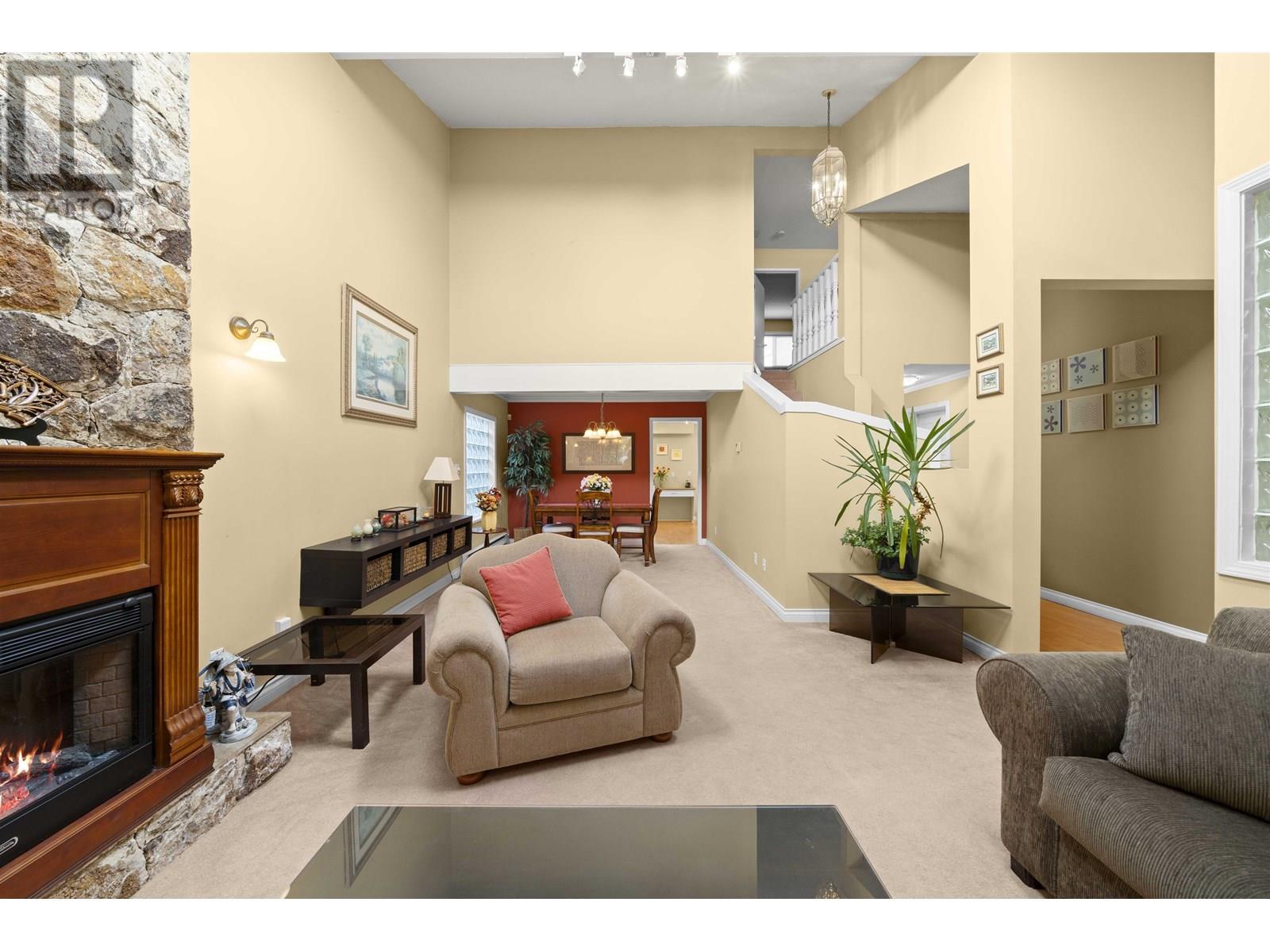 11800 Pintail Drive, Richmond, British Columbia  V7E 4P5 - Photo 3 - R3027019