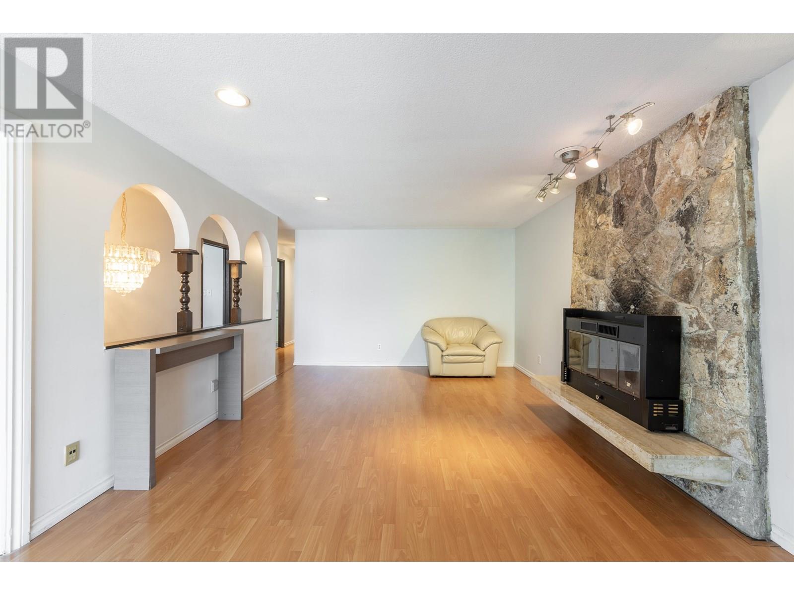 5591 Clarendon Street, Vancouver, British Columbia  V5R 3K1 - Photo 4 - R3027555