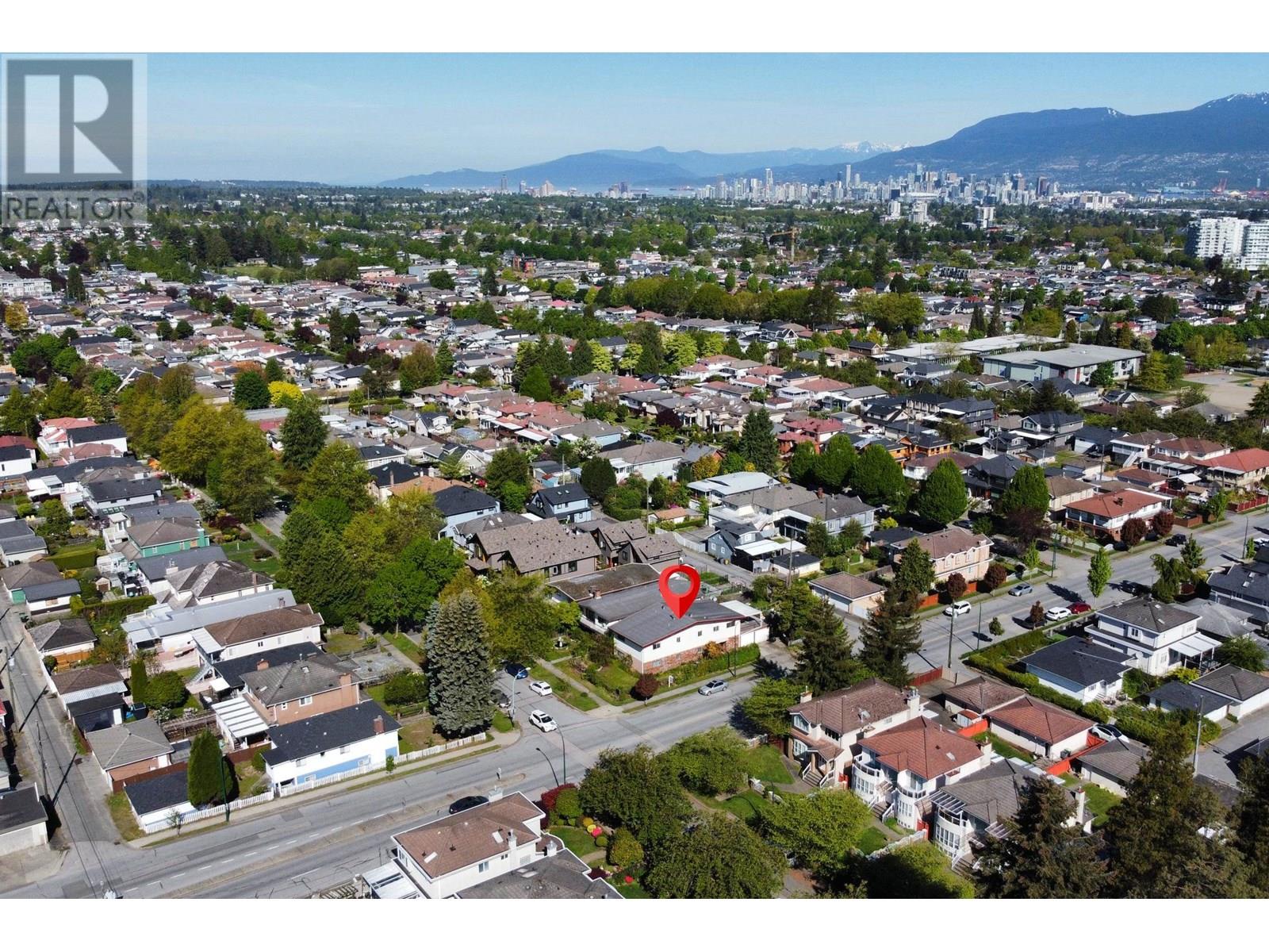 5591 Clarendon Street, Vancouver, British Columbia  V5R 3K1 - Photo 2 - R3027555