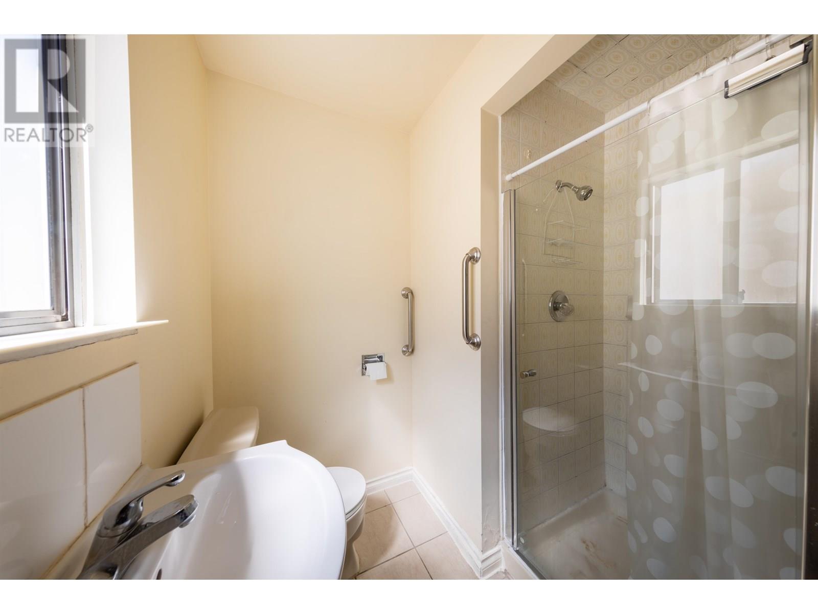 5591 Clarendon Street, Vancouver, British Columbia  V5R 3K1 - Photo 13 - R3027555