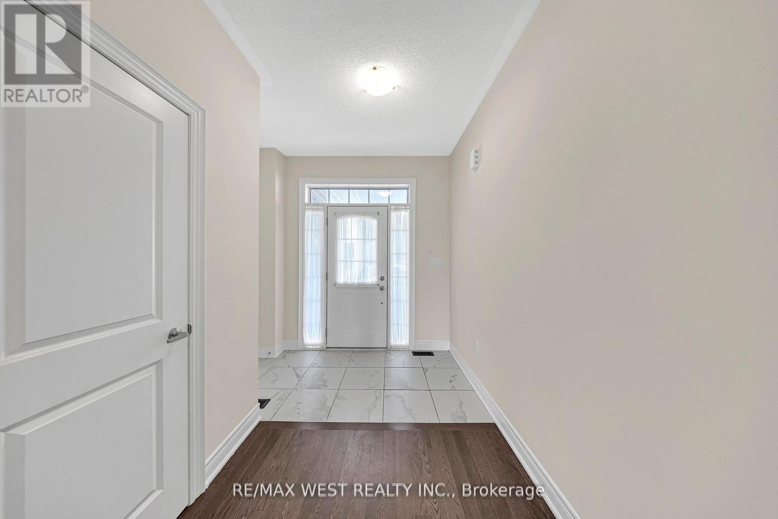 Property at 8 ANDRESS WAY image 4