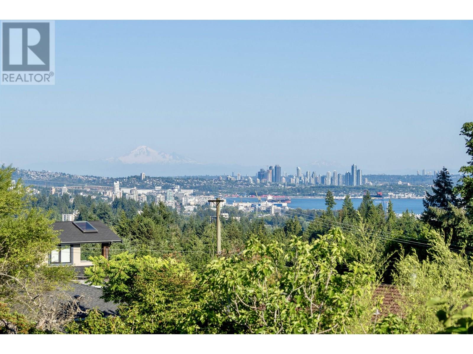 Property at 1138 PALMERSTON AVENUE image 5