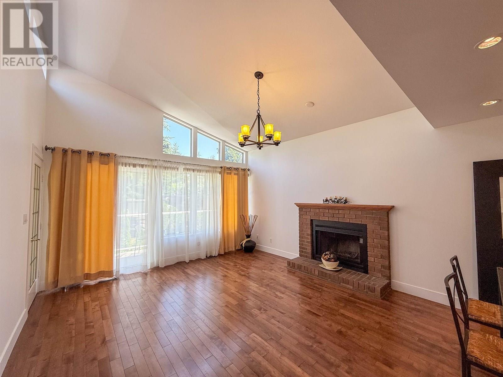 1717 Tatlow Avenue, North Vancouver, British Columbia  V7P 3A1 - Photo 4 - R3029381