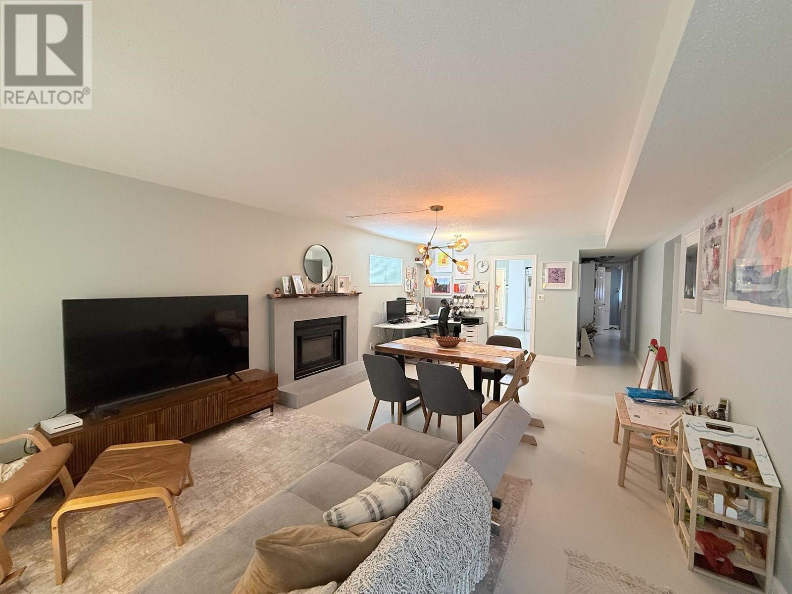 1717 Tatlow Avenue, North Vancouver, British Columbia  V7P 3A1 - Photo 25 - R3029381