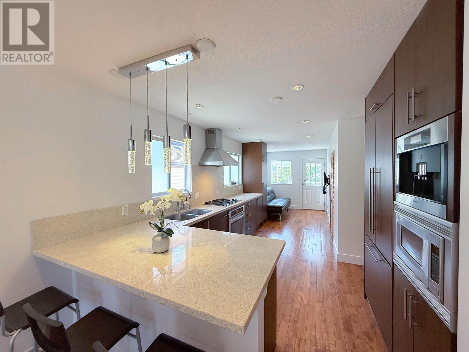 1717 Tatlow Avenue, North Vancouver, British Columbia  V7P 3A1 - Photo 7 - R3029381