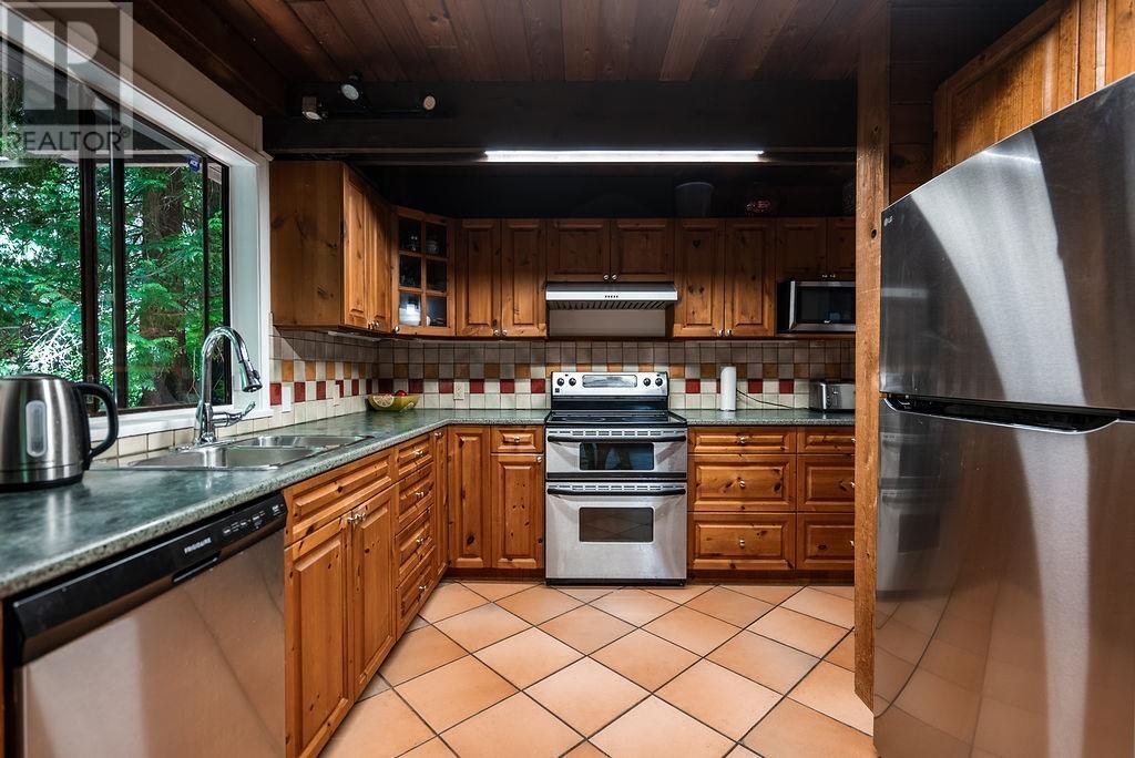 4402 Keith Road, West Vancouver, British Columbia V7W 2M2 - Photo 22 - R3029569