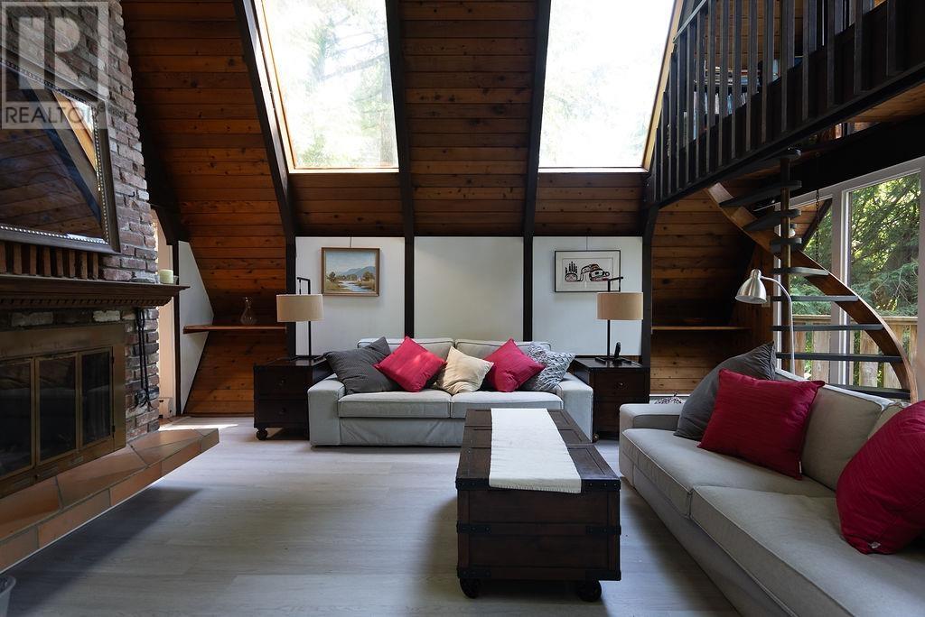 4402 Keith Road, West Vancouver, British Columbia V7W 2M2 - Photo 10 - R3029569