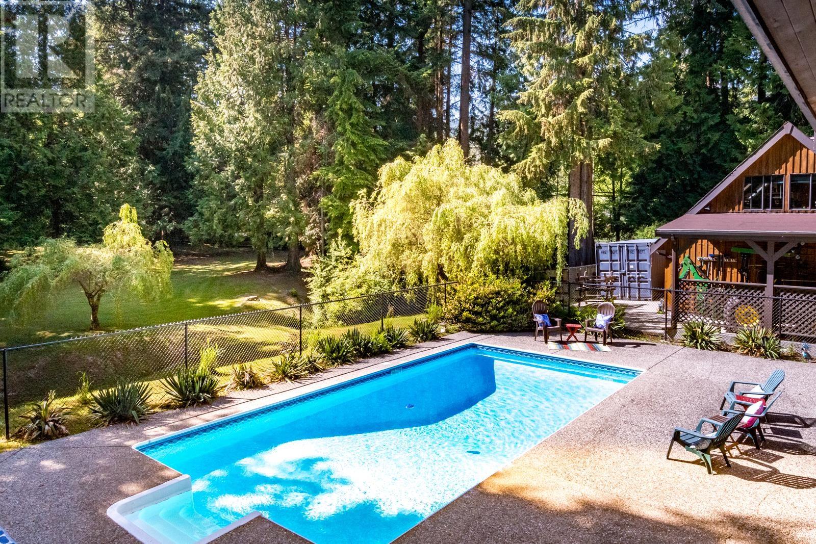1371 Sunshine Coast Highway, Gibsons, British Columbia  V0N 1V0 - Photo 10 - R3029641