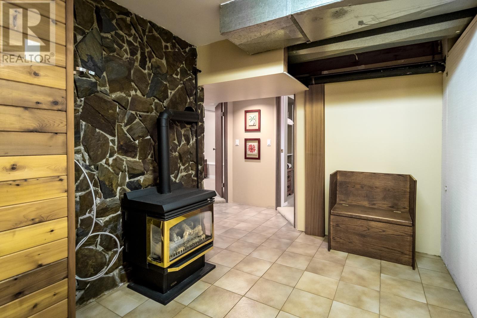 1371 Sunshine Coast Highway, Gibsons, British Columbia  V0N 1V0 - Photo 25 - R3029641