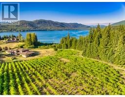 3832 Pakka Road, white lake, British Columbia