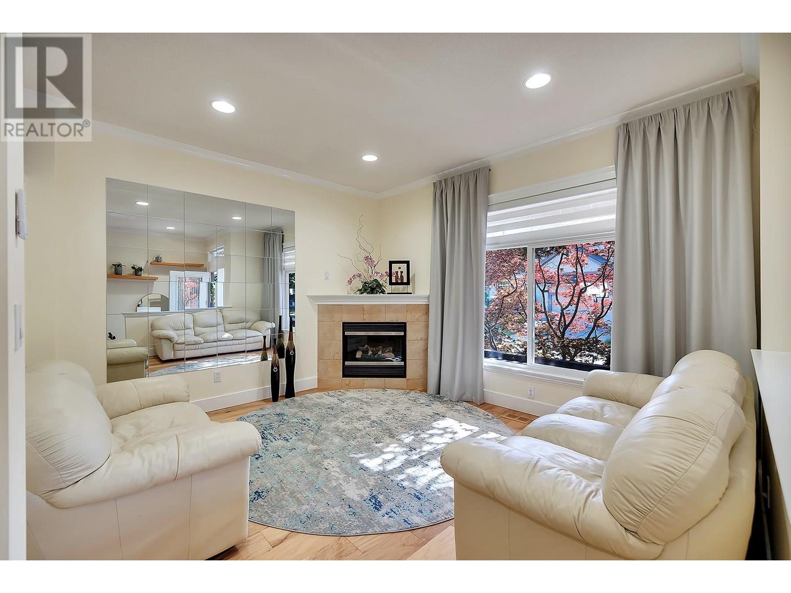 11259 Blaney Crescent, Pitt Meadows, British Columbia  V3Y 2W2 - Photo 4 - R3029977