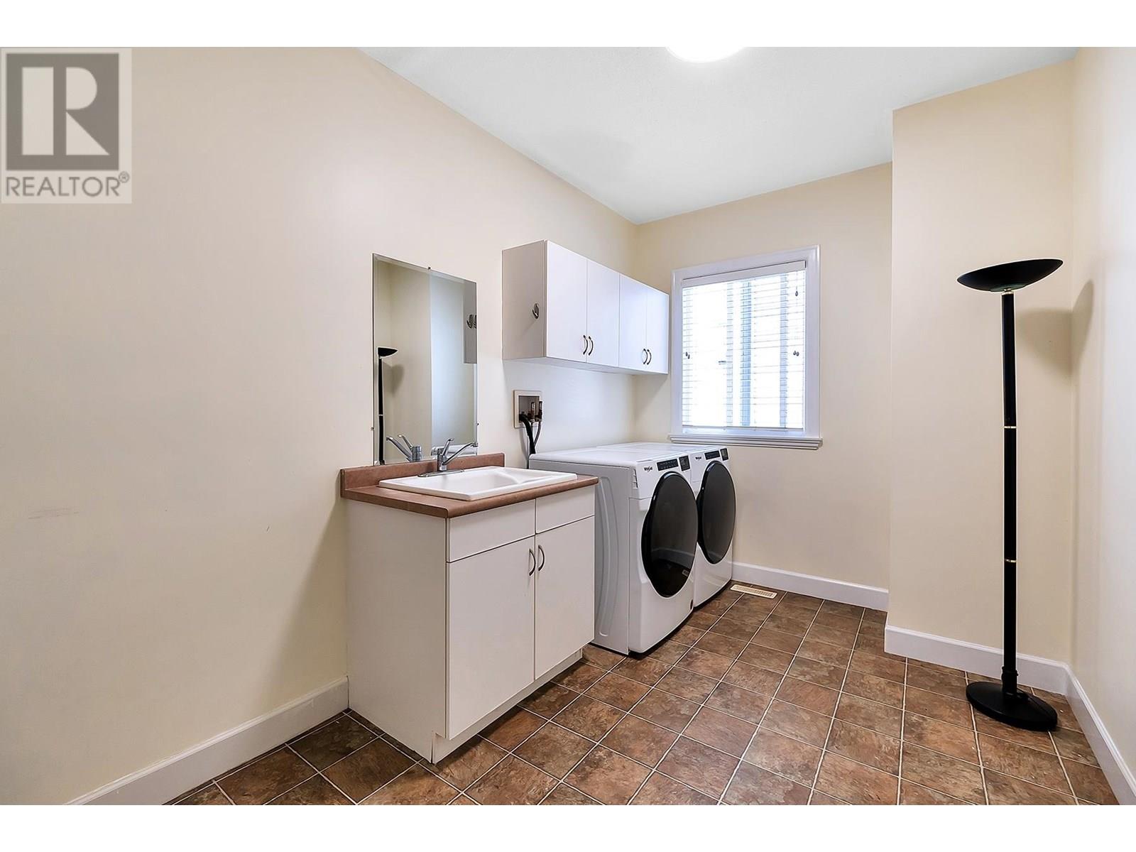 11259 Blaney Crescent, Pitt Meadows, British Columbia  V3Y 2W2 - Photo 32 - R3029977