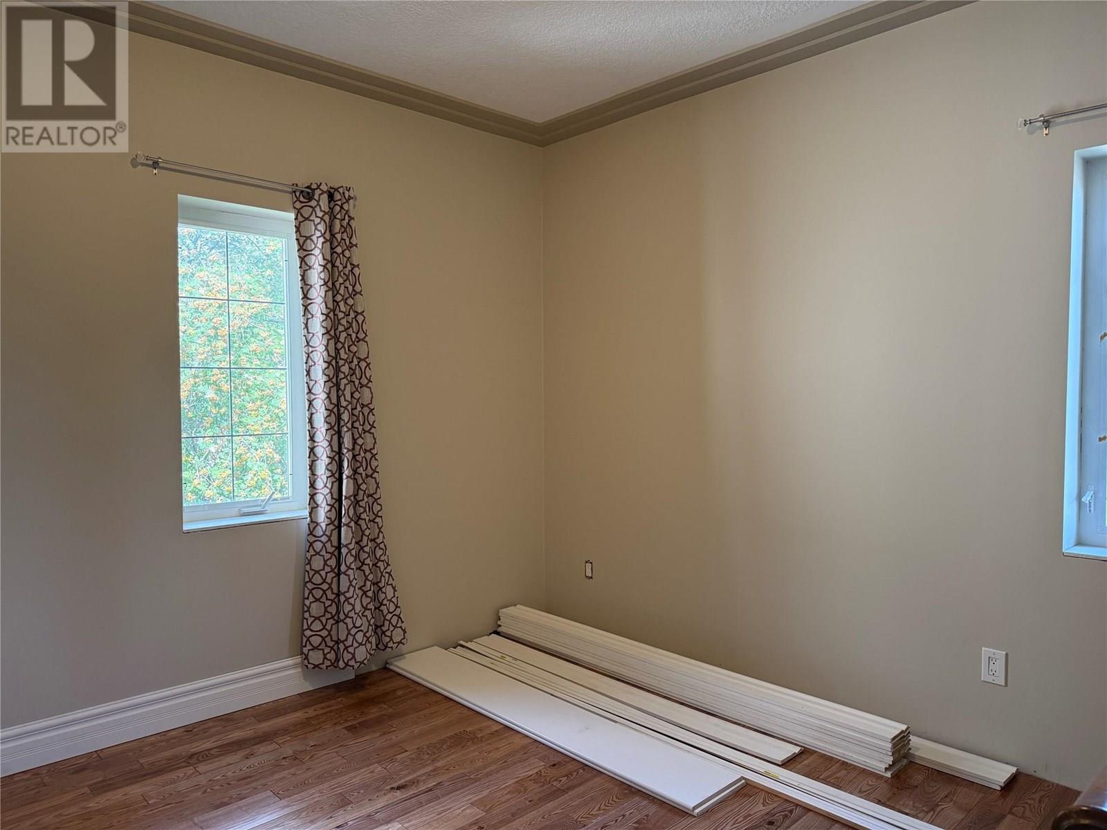 632 4th Avenue, Fernie, British Columbia  V0B 1M0 - Photo 10 - 10356875