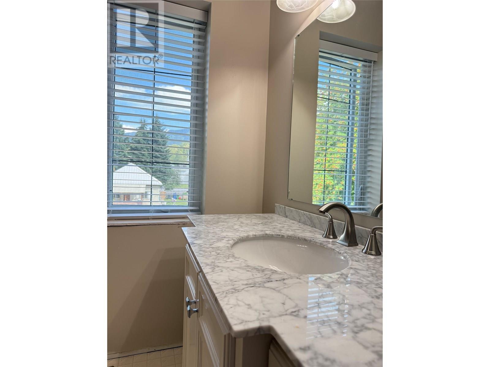 632 4th Avenue, Fernie, British Columbia  V0B 1M0 - Photo 15 - 10356875