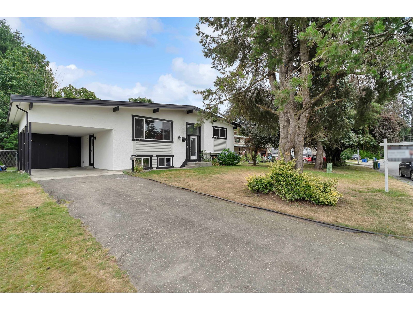 Property at 6050 GLENMORE DRIVE image 1
