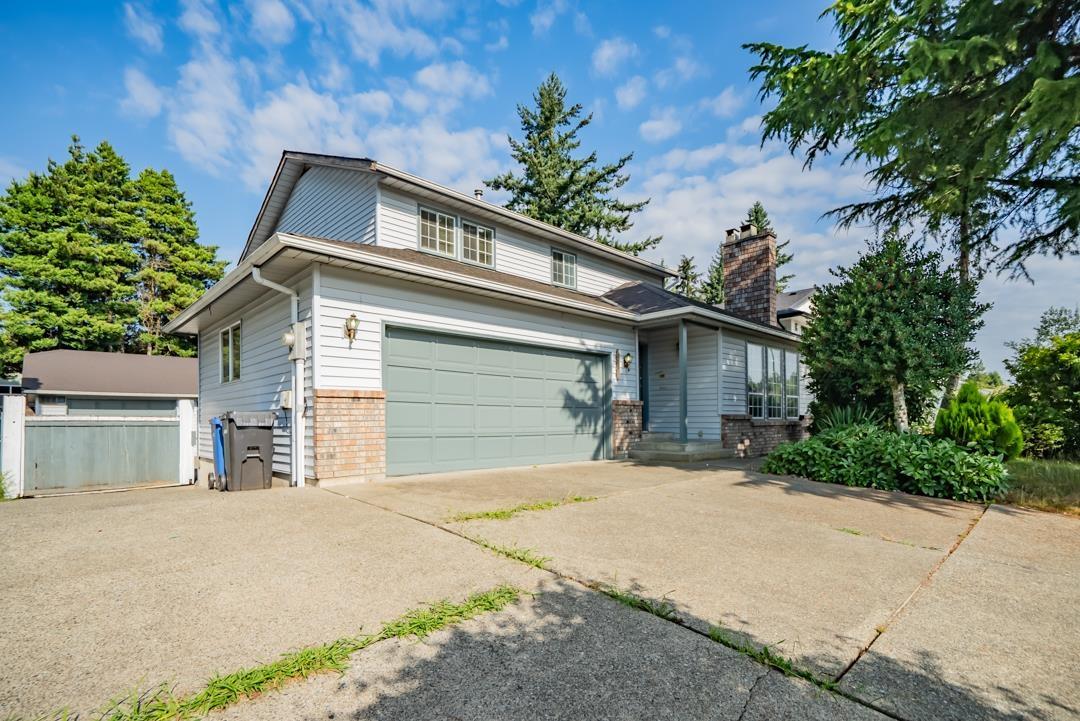 Property at 2451 GROSVENOR PLACE image 2