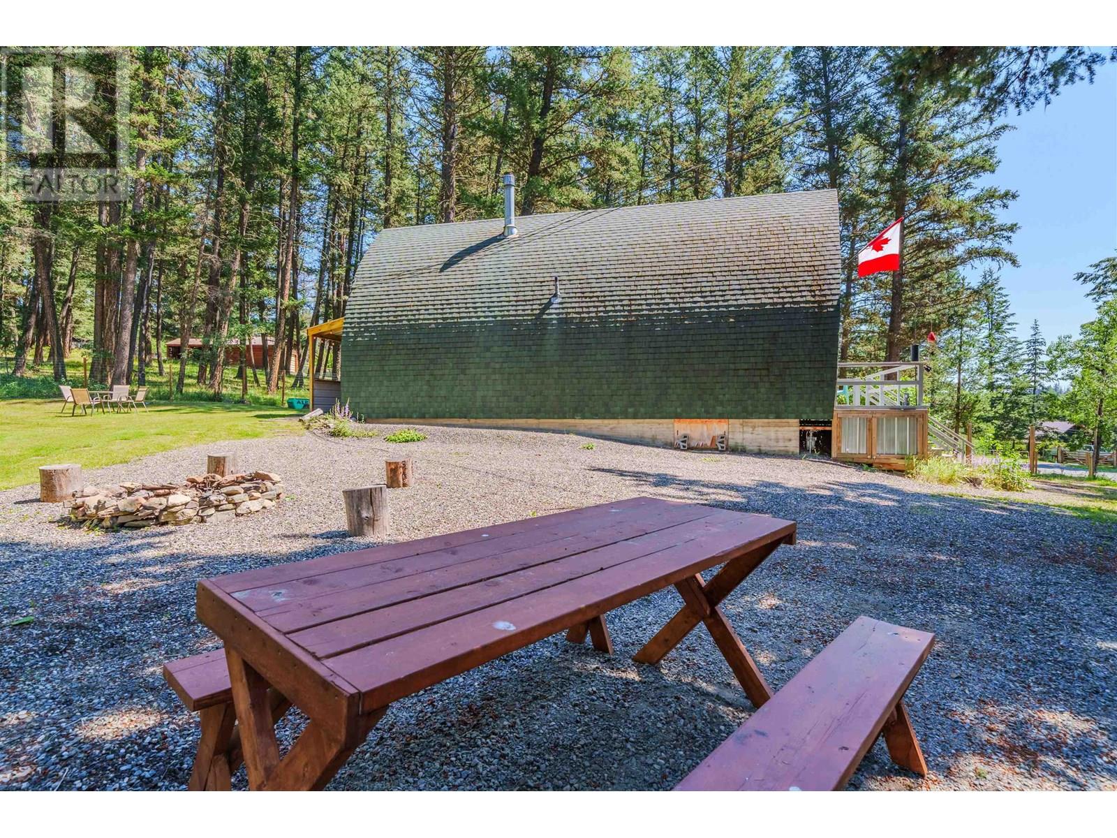 5176 Kallum Drive, 108 Mile Ranch, British Columbia  V0K 2Z0 - Photo 4 - R3030180