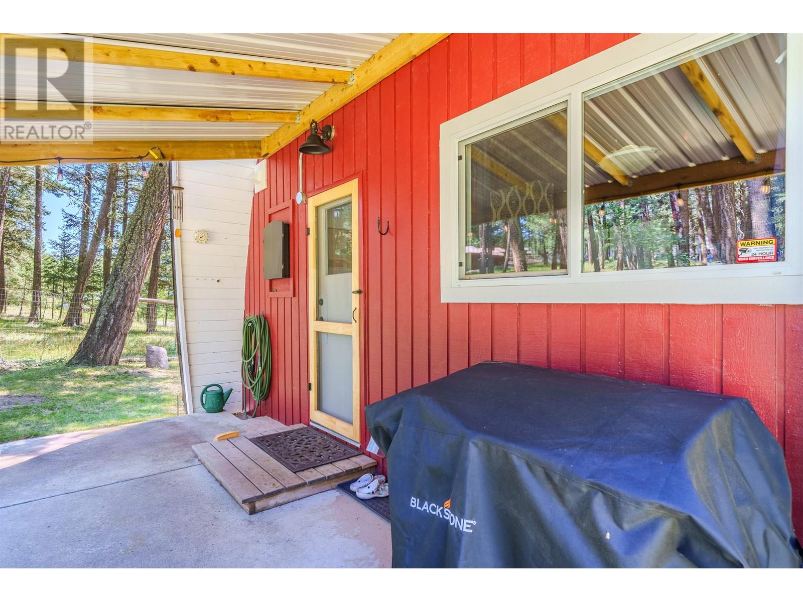 5176 Kallum Drive, 108 Mile Ranch, British Columbia  V0K 2Z0 - Photo 5 - R3030180