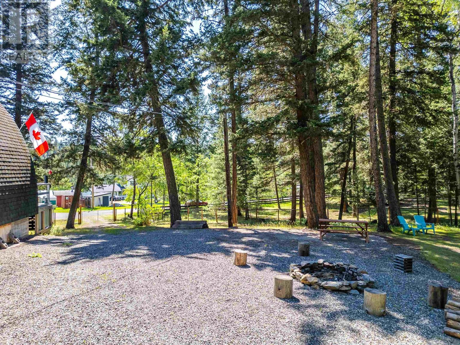 5176 Kallum Drive, 108 Mile Ranch, British Columbia  V0K 2Z0 - Photo 35 - R3030180