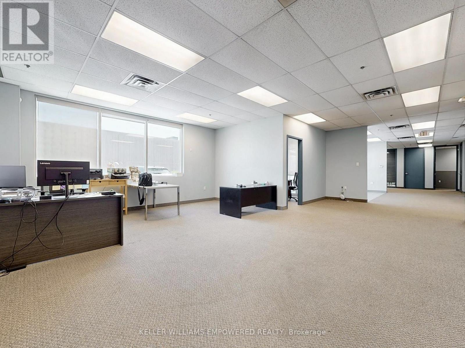 1060b Lorimar Drive, Mississauga, Ontario  L5S 1R8 - Photo 15 - W12292060