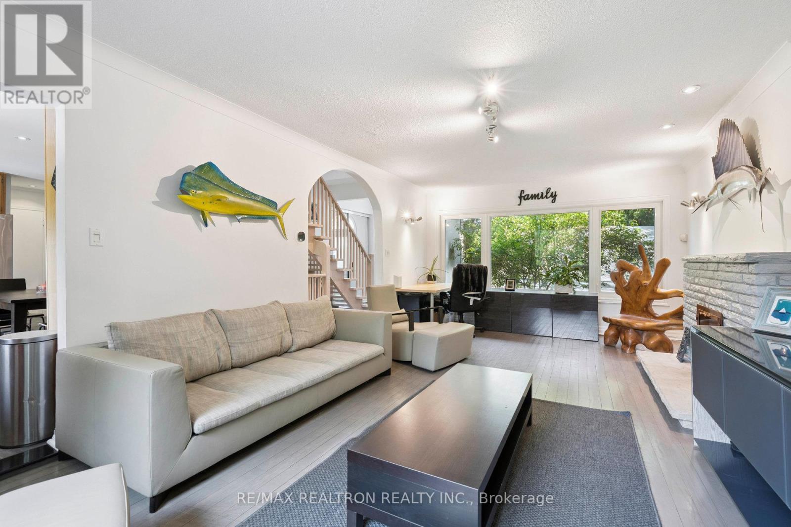 72 Walmer Road, Richmond Hill, Ontario  L4C 3X1 - Photo 11 - N12303695