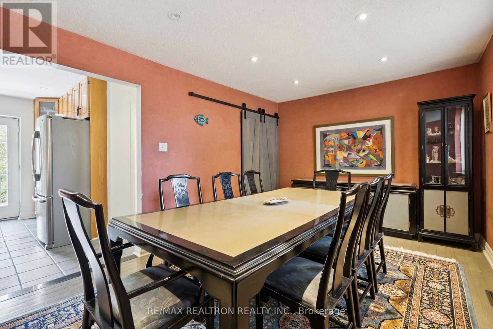 72 Walmer Road, Richmond Hill, Ontario  L4C 3X1 - Photo 18 - N12303695