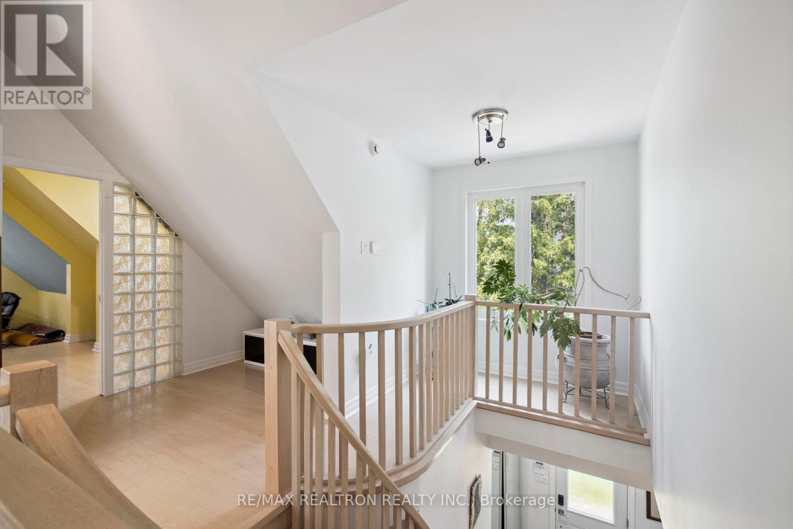 72 Walmer Road, Richmond Hill, Ontario  L4C 3X1 - Photo 23 - N12303695