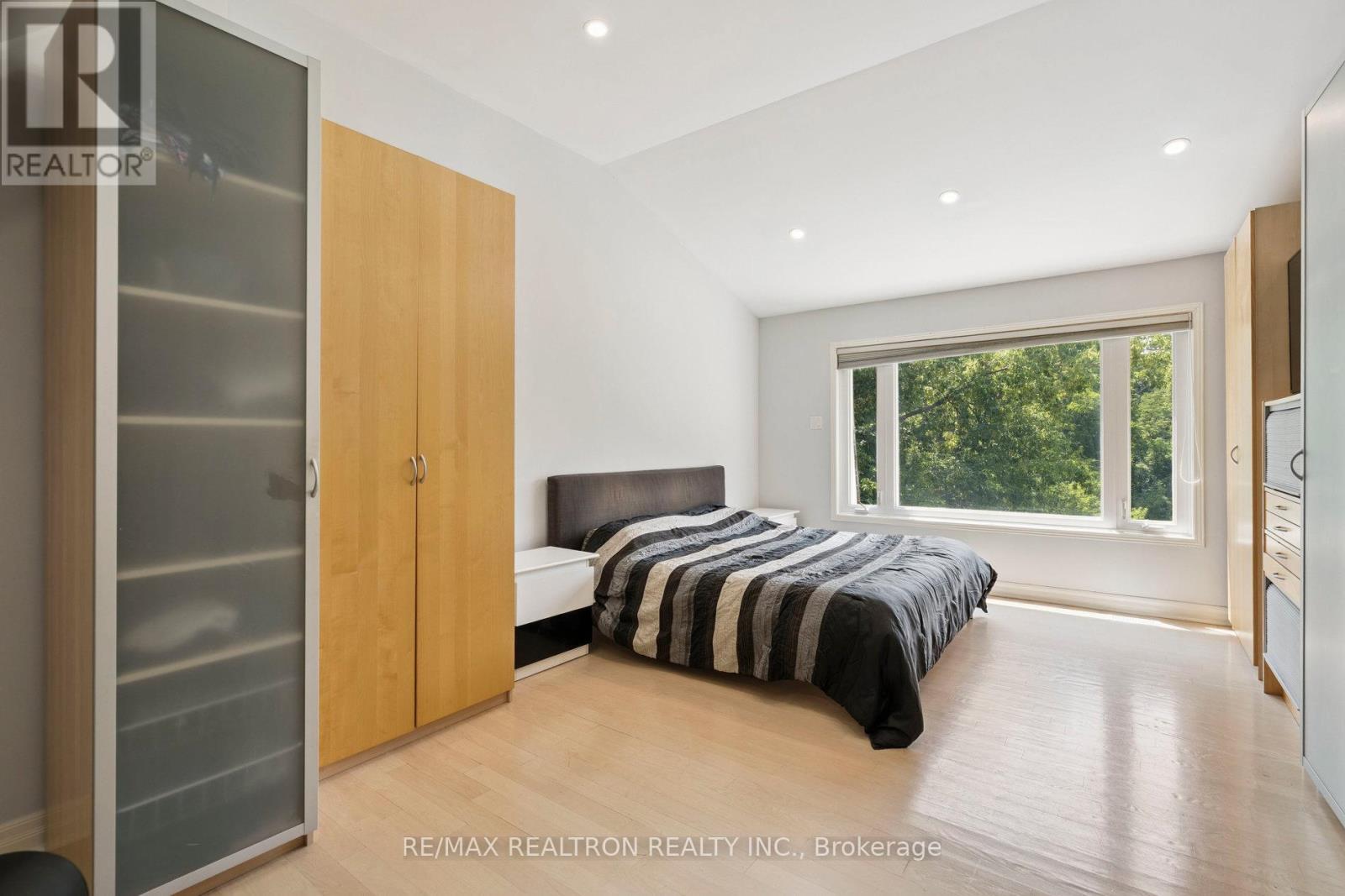 72 Walmer Road, Richmond Hill, Ontario  L4C 3X1 - Photo 24 - N12303695