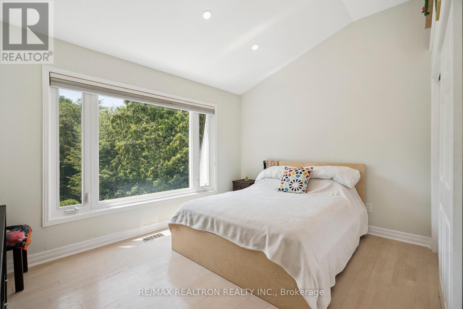 72 Walmer Road, Richmond Hill, Ontario  L4C 3X1 - Photo 30 - N12303695