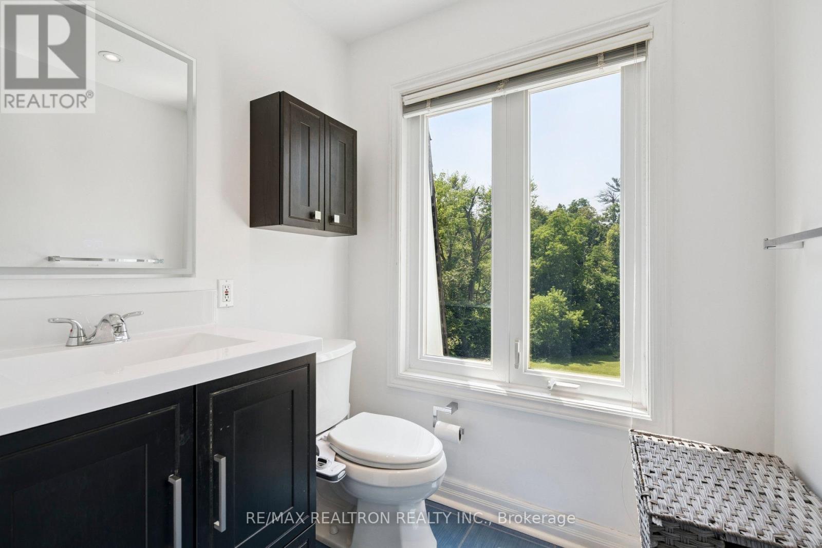 72 Walmer Road, Richmond Hill, Ontario  L4C 3X1 - Photo 37 - N12303695