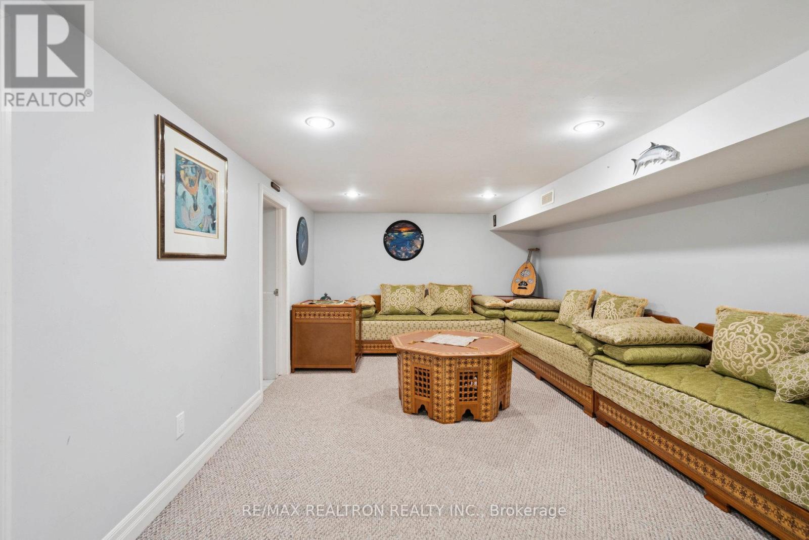 72 Walmer Road, Richmond Hill, Ontario  L4C 3X1 - Photo 38 - N12303695