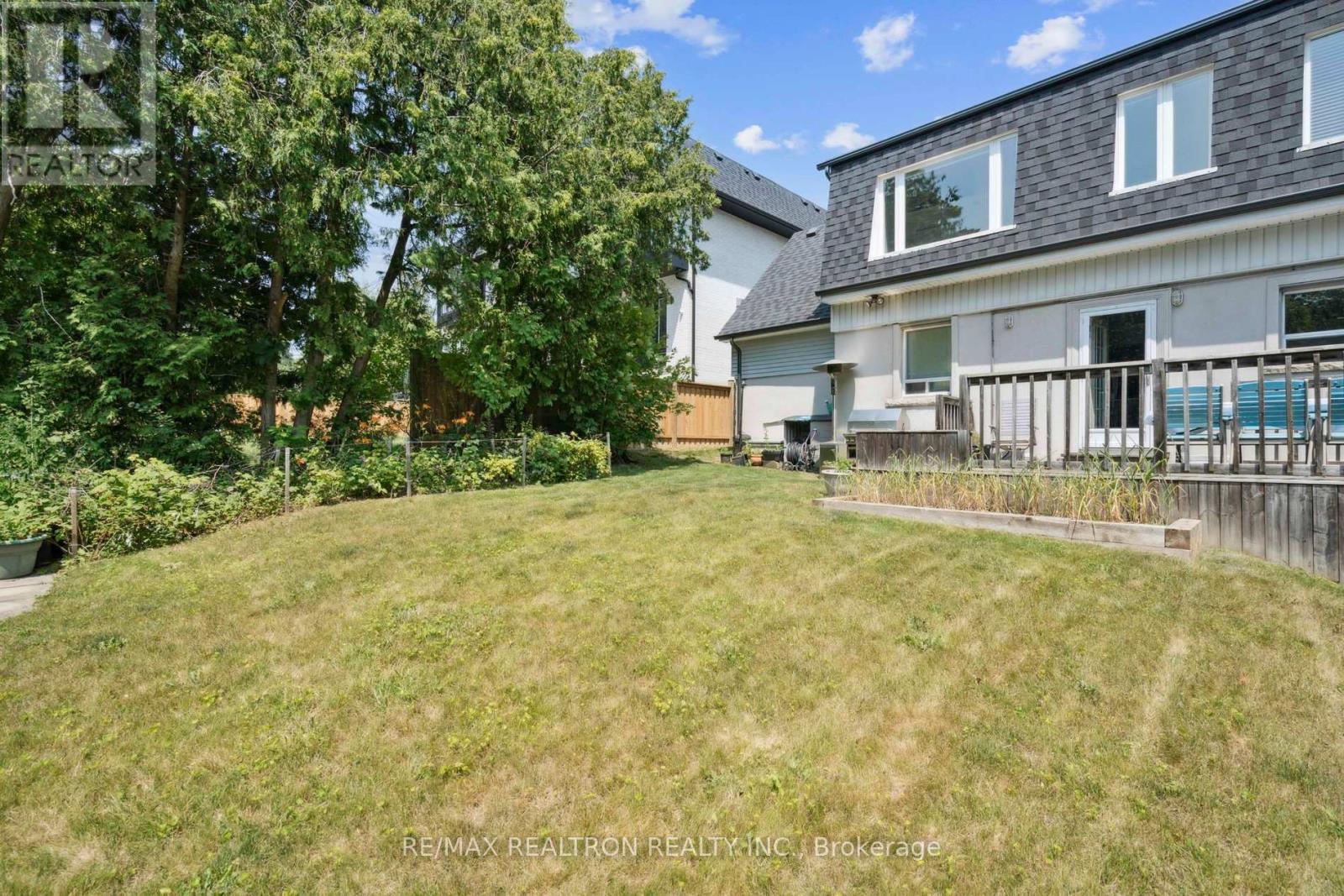 72 Walmer Road, Richmond Hill, Ontario  L4C 3X1 - Photo 44 - N12303695