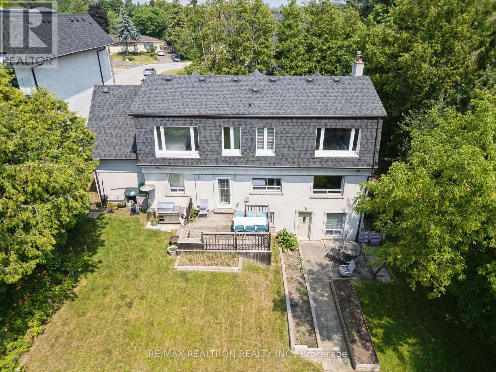 72 Walmer Road, Richmond Hill, Ontario  L4C 3X1 - Photo 47 - N12303695