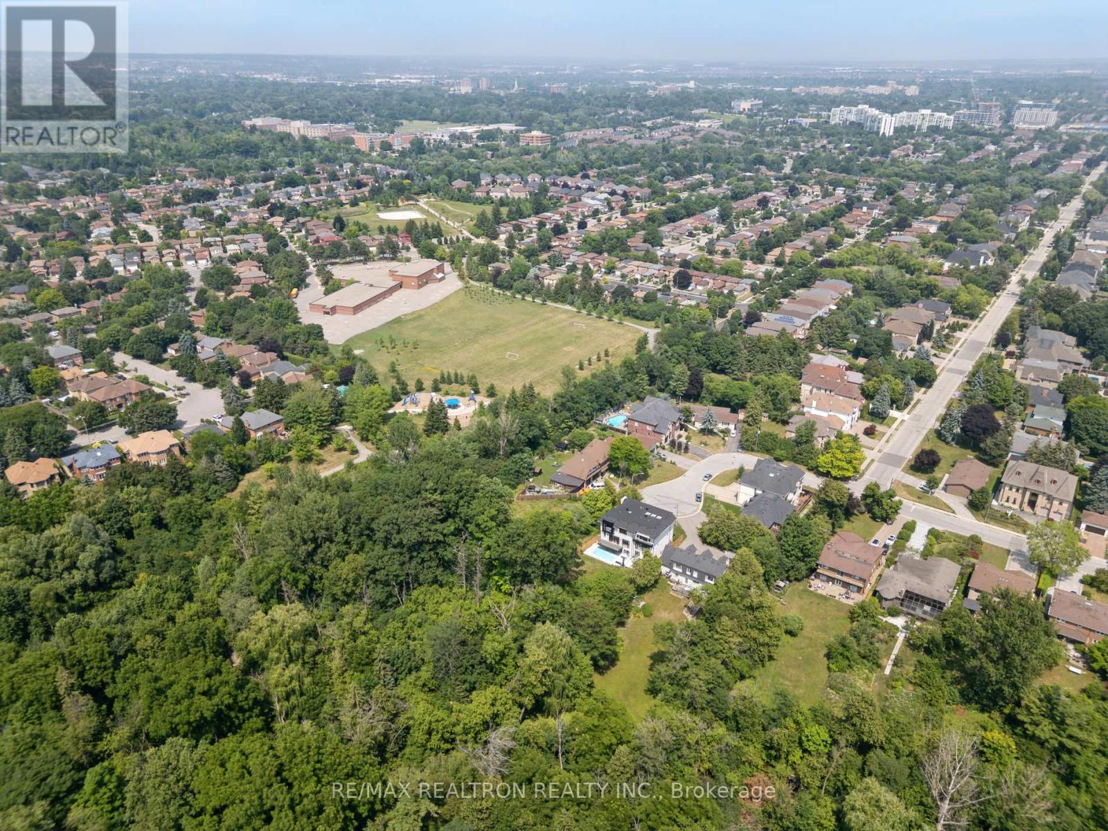 72 Walmer Road, Richmond Hill, Ontario  L4C 3X1 - Photo 48 - N12303695